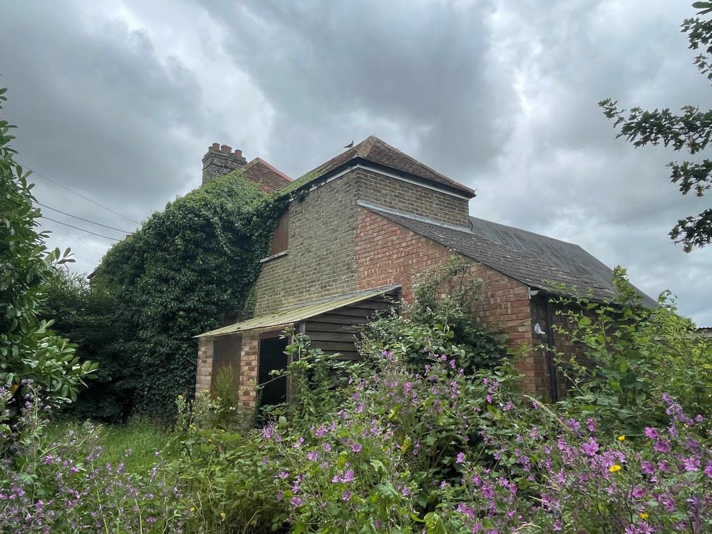 Lot: 158 - REDEVELOPMENT OPPORTUNITY - PLANNING CONSENT FOR TWO NEW BUILD DWELLINGS AND SEVEN BARN CONVERSIONS - Cottage two external
